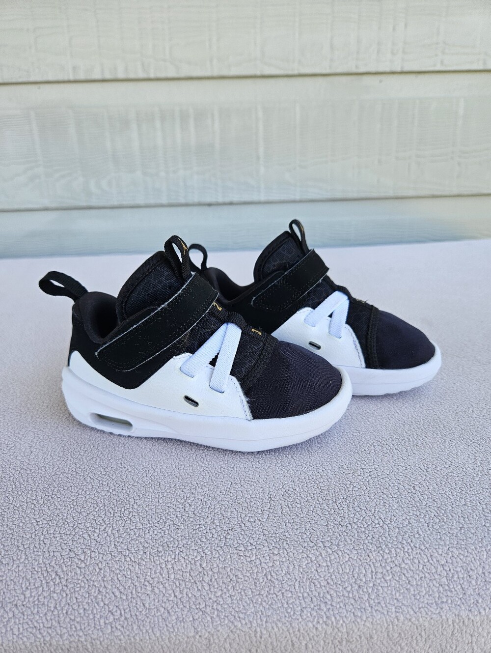 Nike Air Jordan First Class Toddler SZ 8C Black Sneaker Hook & Loop AJ7319-021
